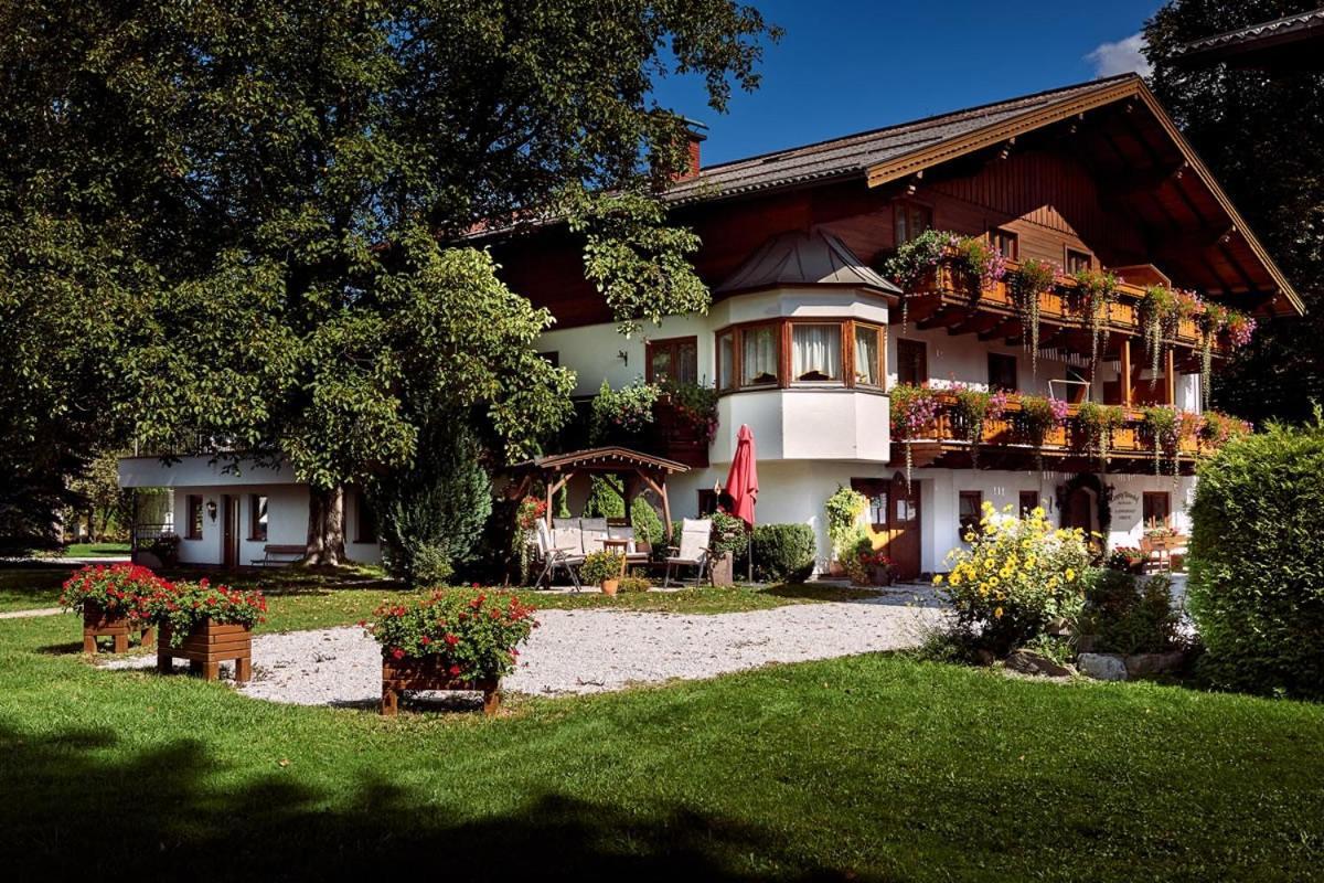 Gaestehaus Kastenhof Sankt Johann im Pongau Exterior photo